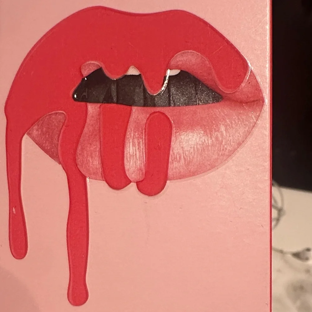 Kylie Party Girl Velvet Liquid Lipstick & Lip Liner - Pink
